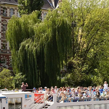 Escapade En Bord De Spree